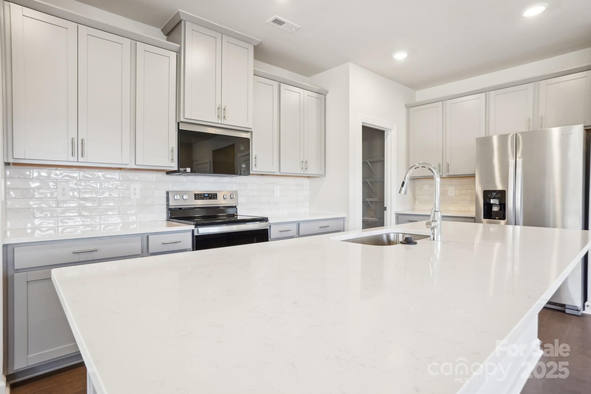 1249 30th Street Lane NE