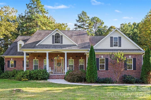 Photo of 8611 Kerns Meadow Lane, Huntersville, NC 28078 (MLS # 4433950)