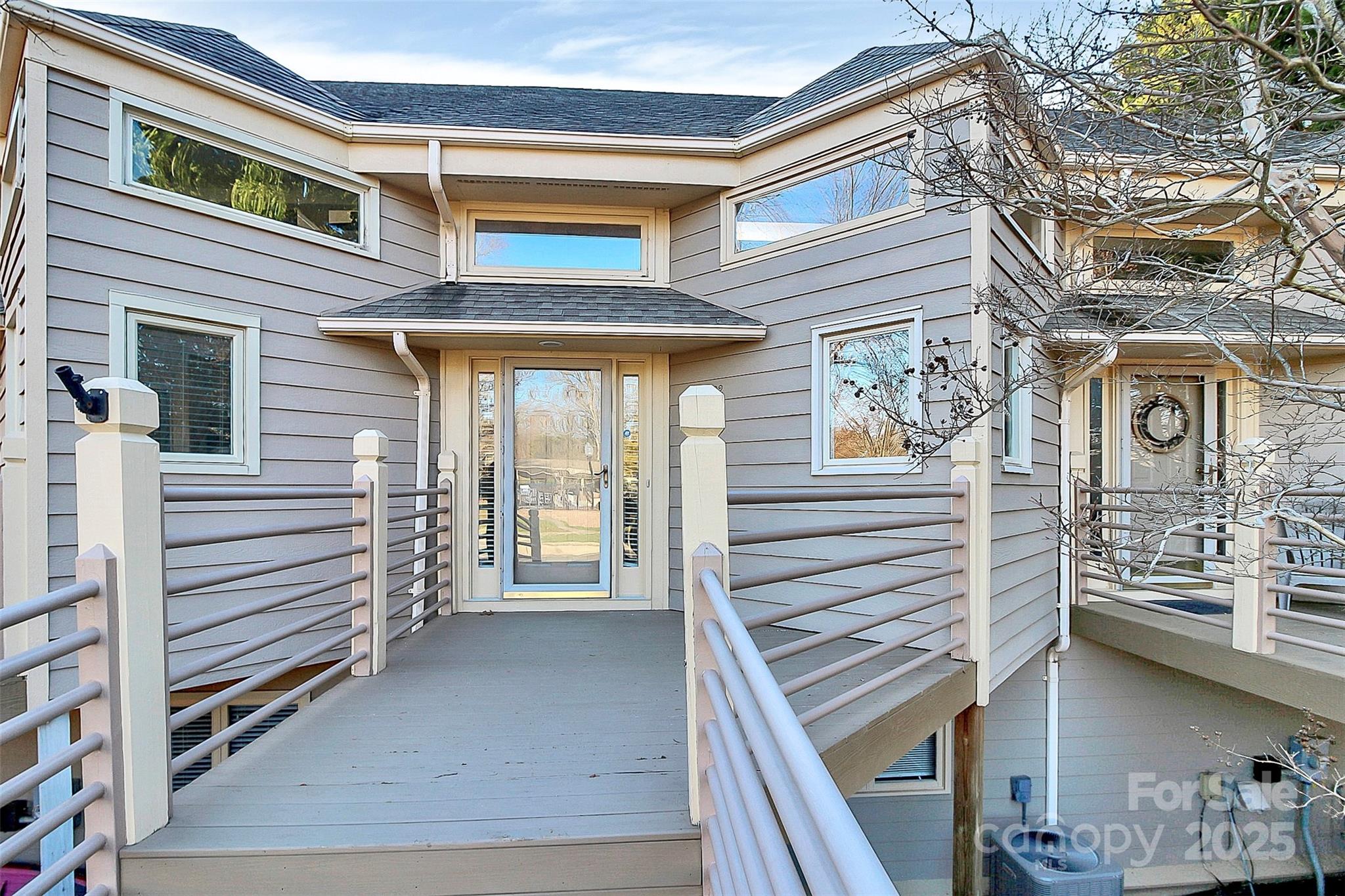13932 Queens Harbor Road
