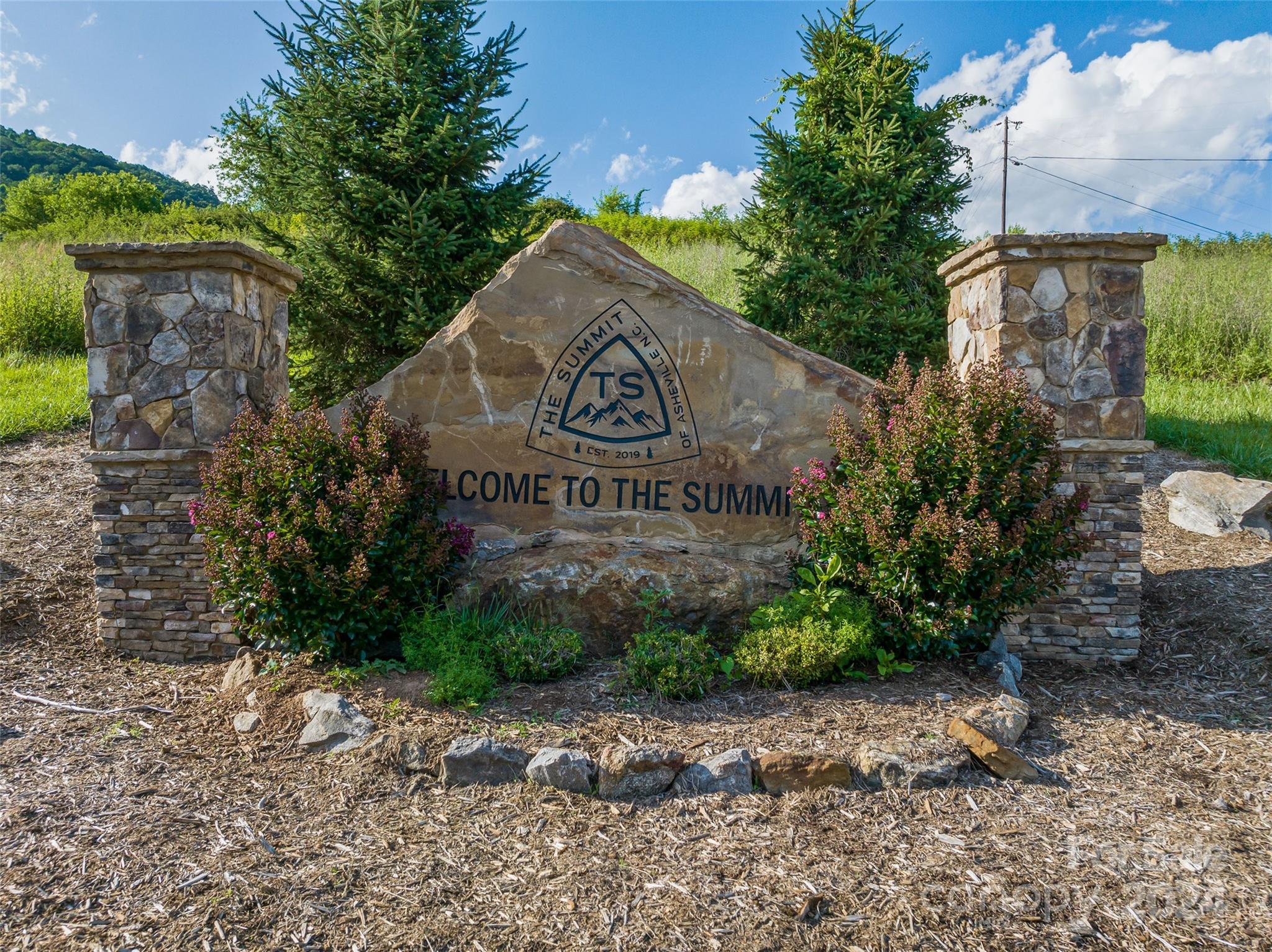 The Summit Of Asheville - Land
