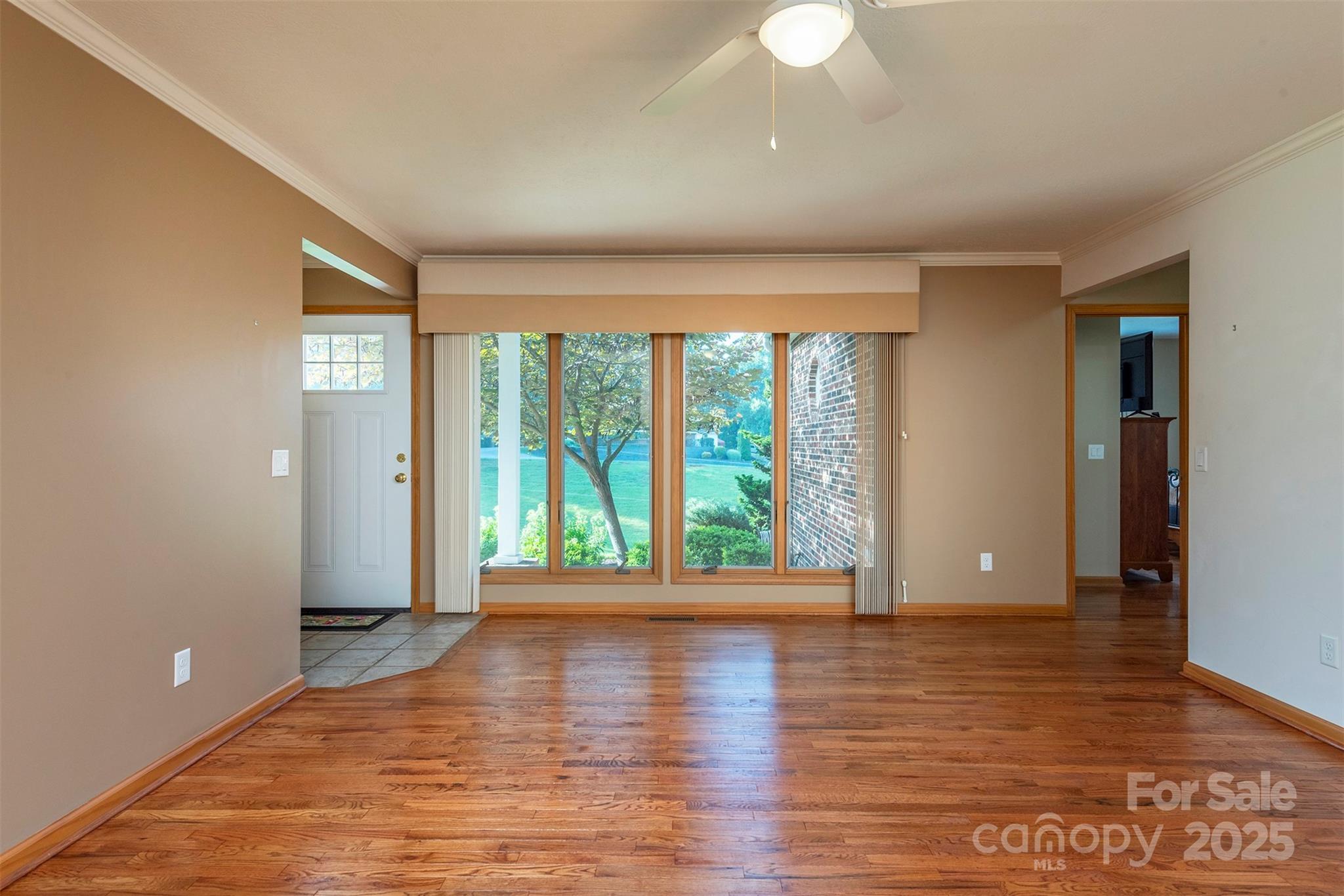391 Knollwood Drive