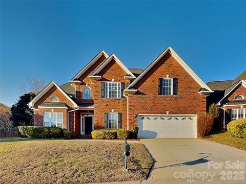 Photo of 2562 Firethorn Court, Gastonia, NC 28056 (MLS # 4346253)