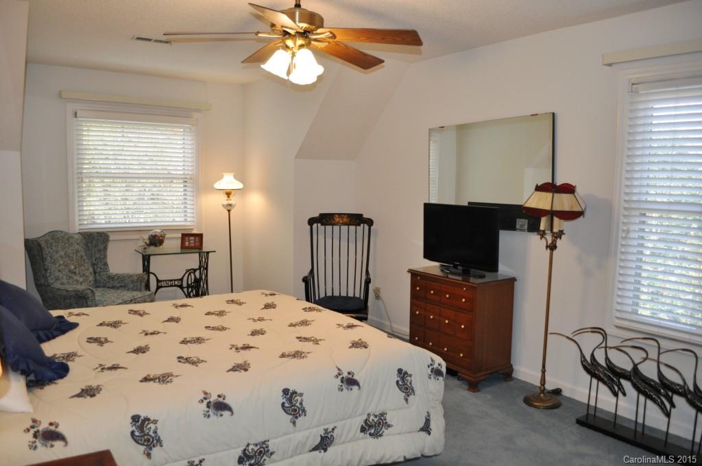 Carsons Pond - Residential