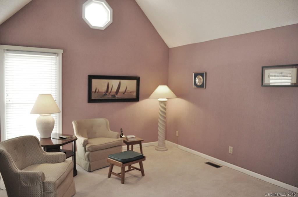 Carsons Pond - Residential