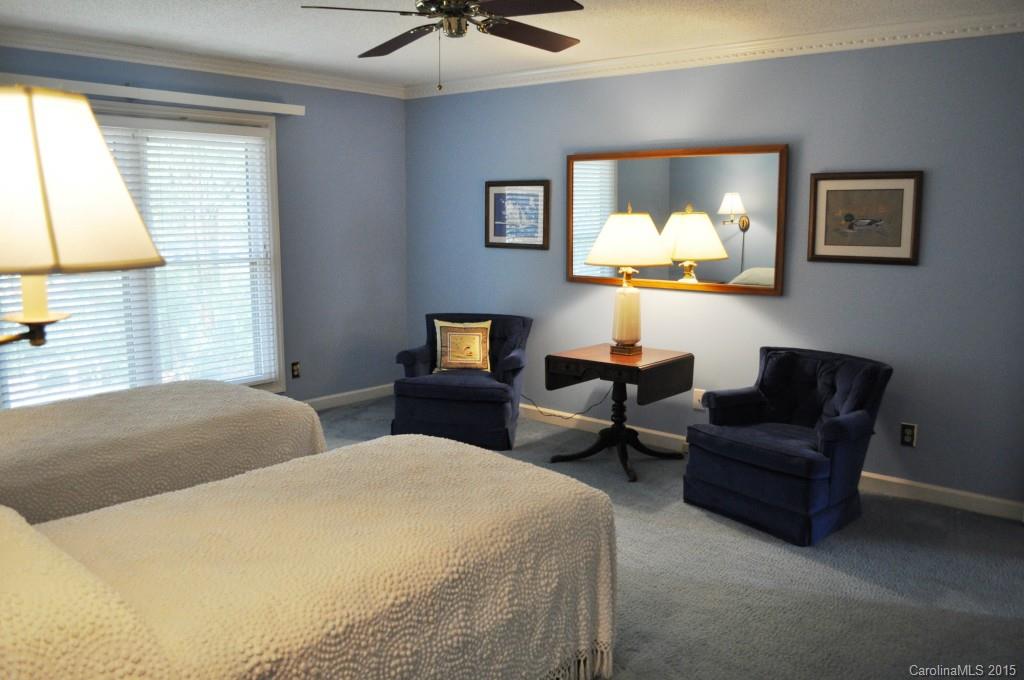 Carsons Pond - Residential