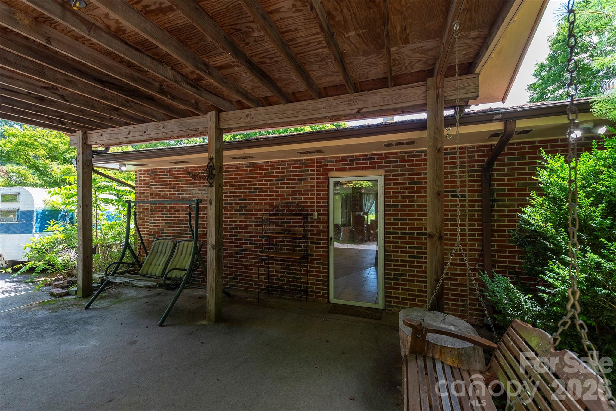 637 Fisher Lane
