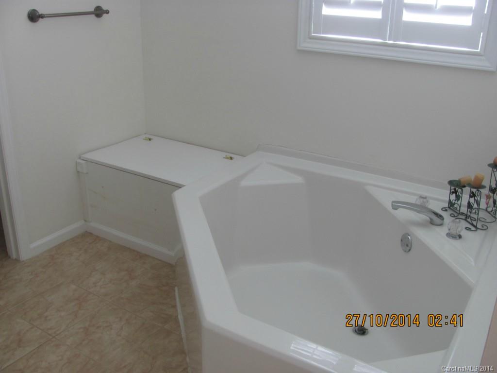 Hidden Lakes - Residential