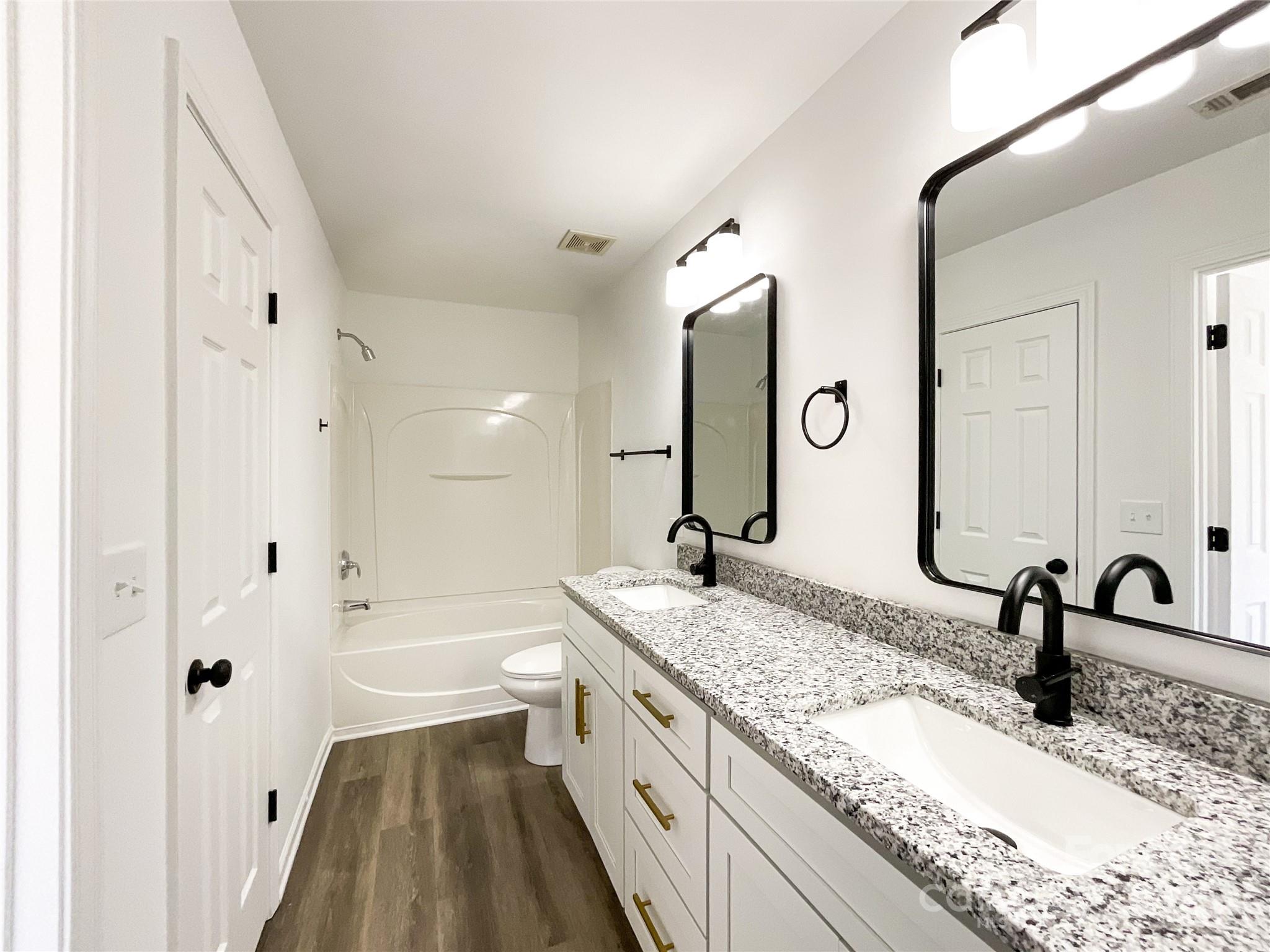 Lexington Commons - Residential