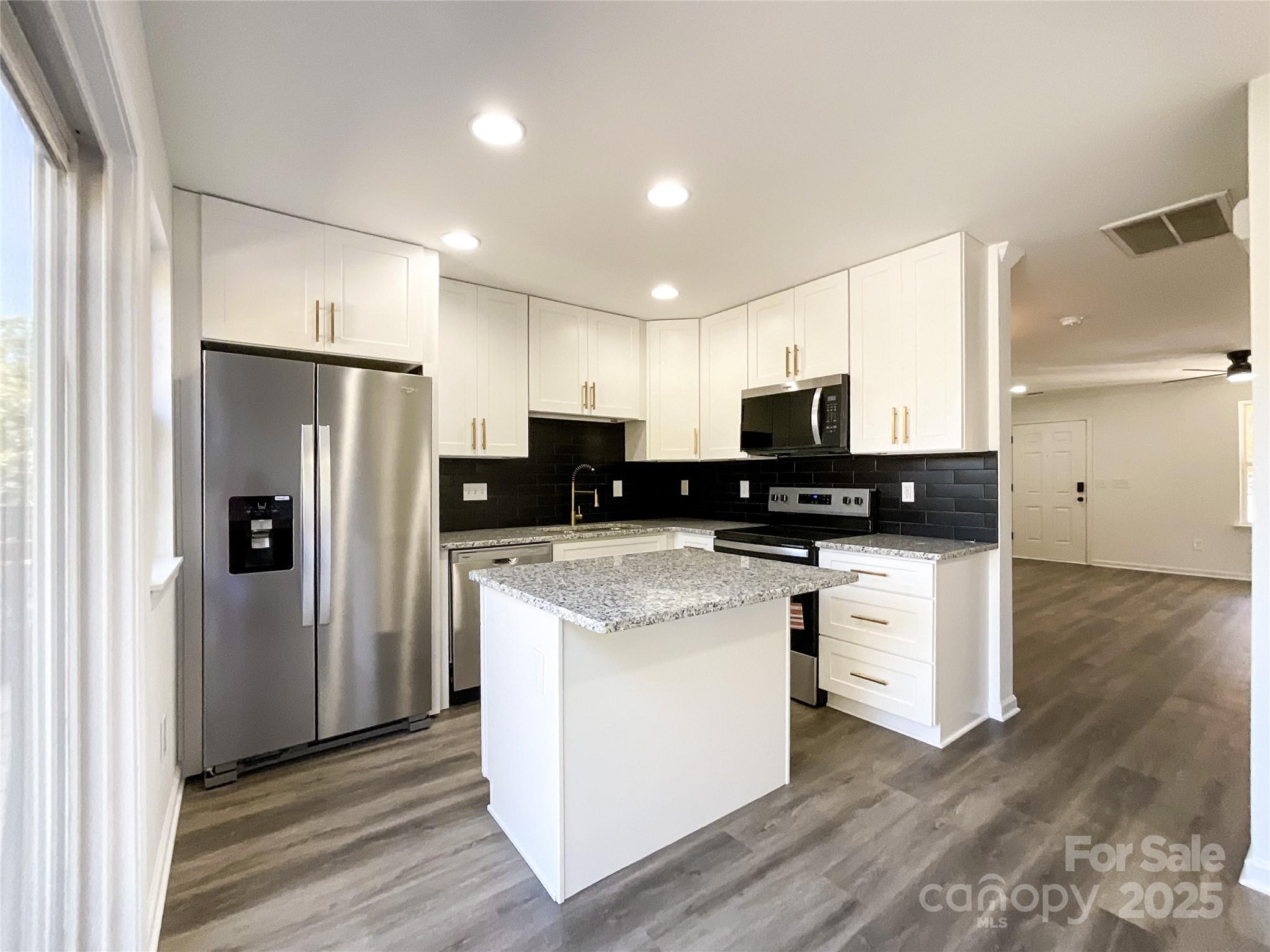 Lexington Commons - Residential