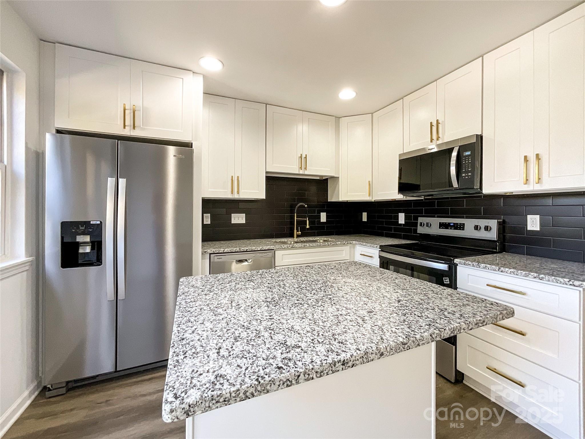 Lexington Commons - Residential