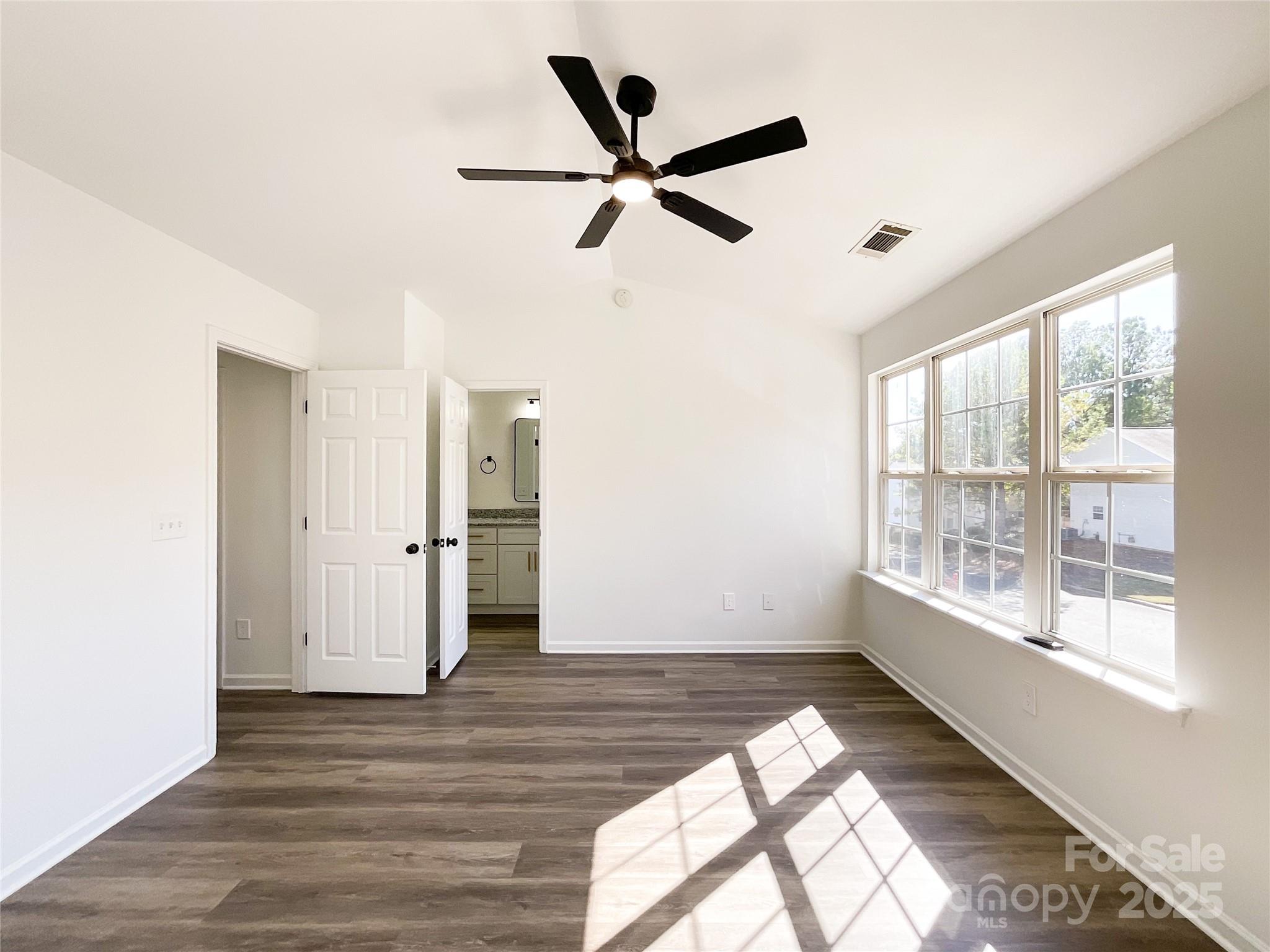 Lexington Commons - Residential