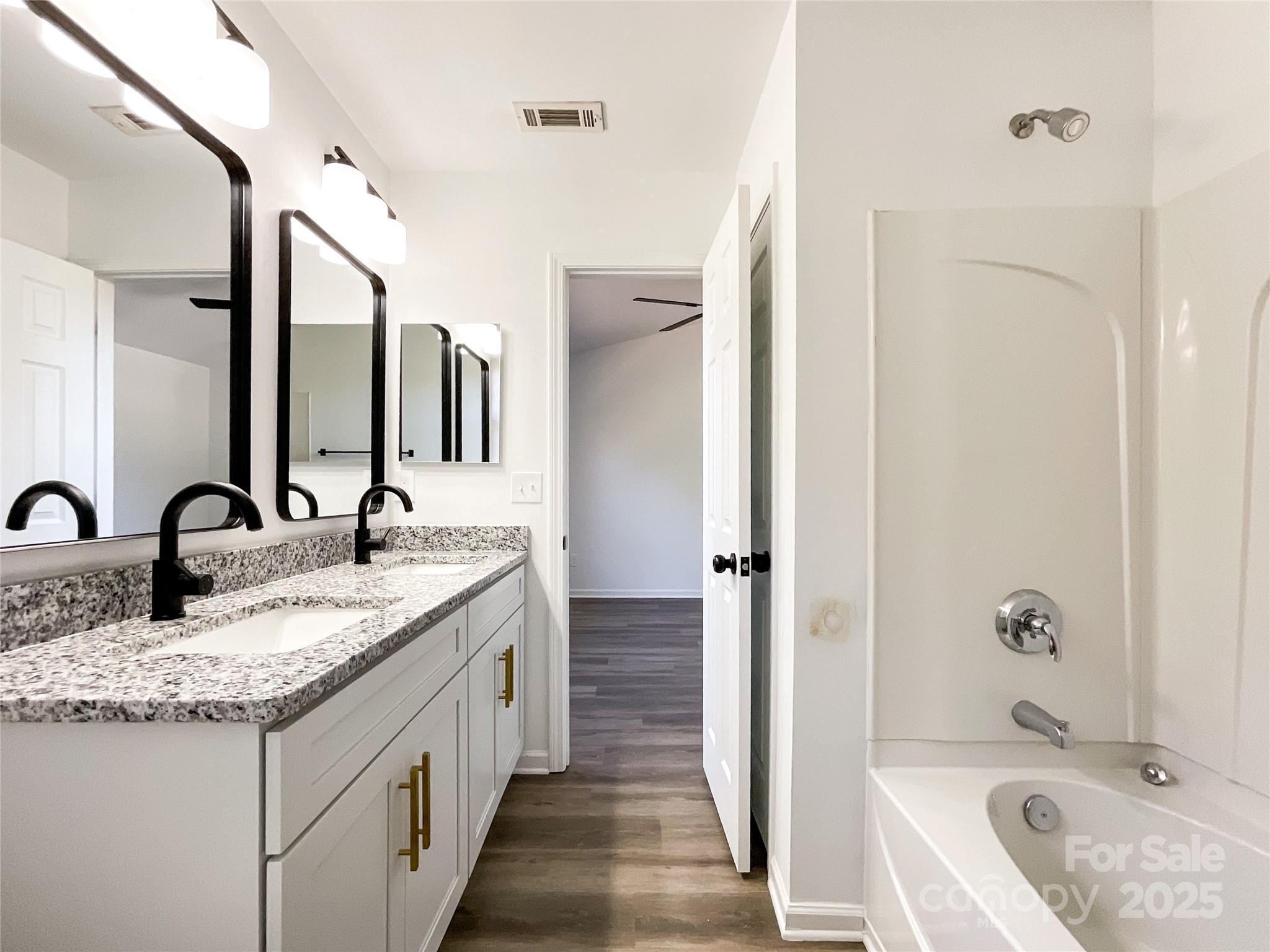 Lexington Commons - Residential