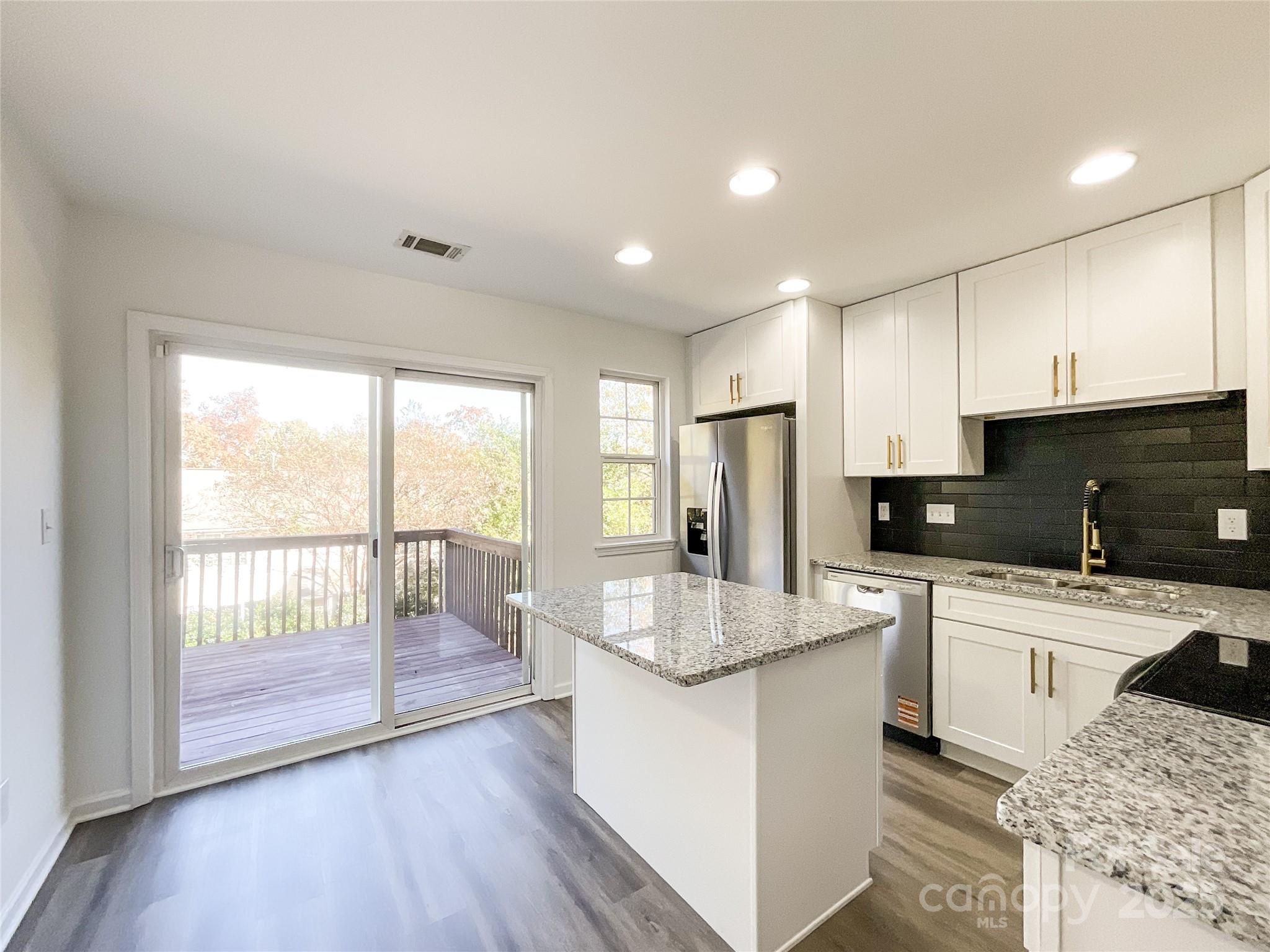 Lexington Commons - Residential