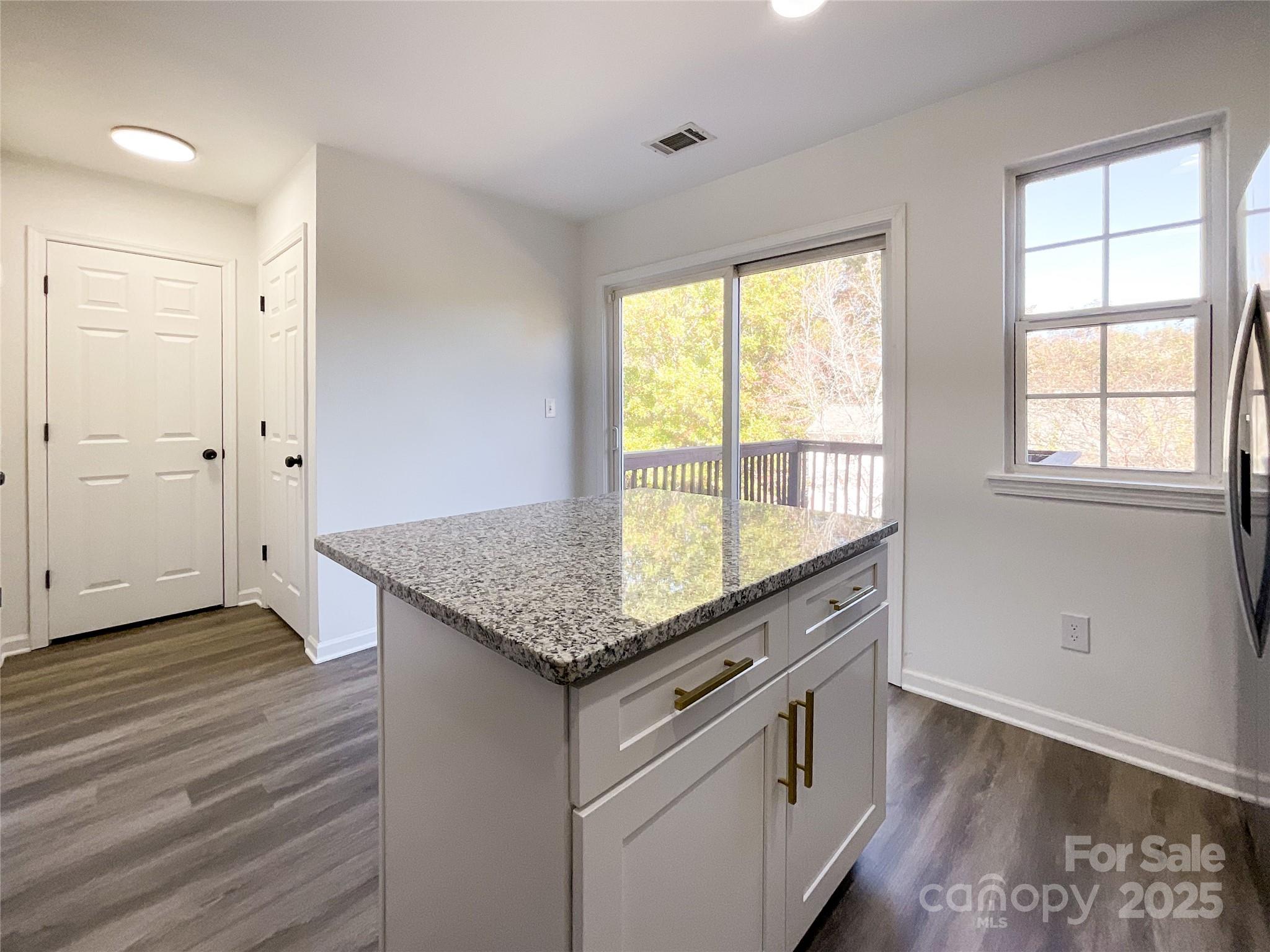 Lexington Commons - Residential