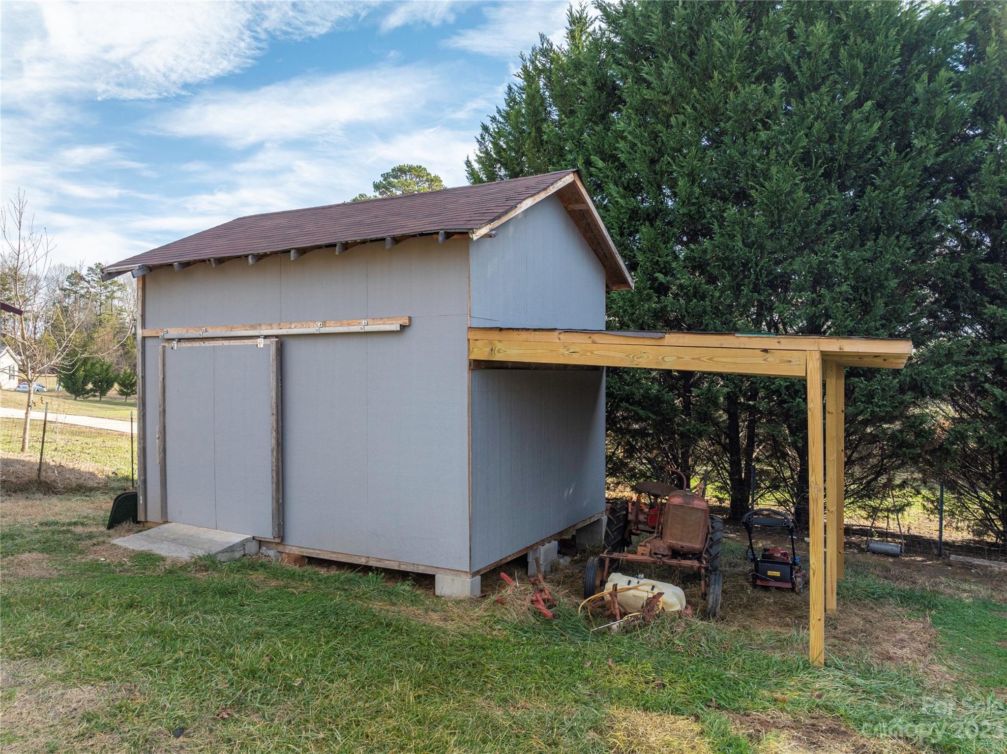 Carpenter Square - Residential