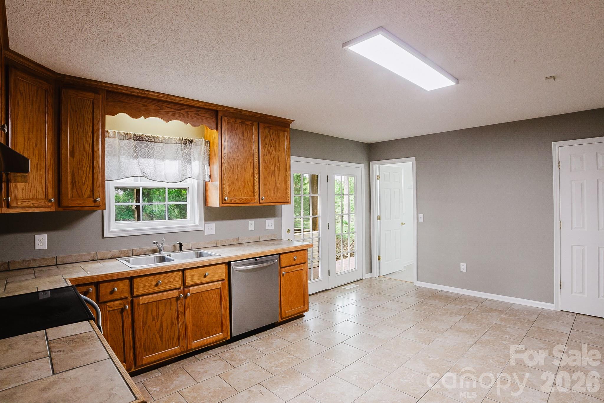 Hampton Place - Residential