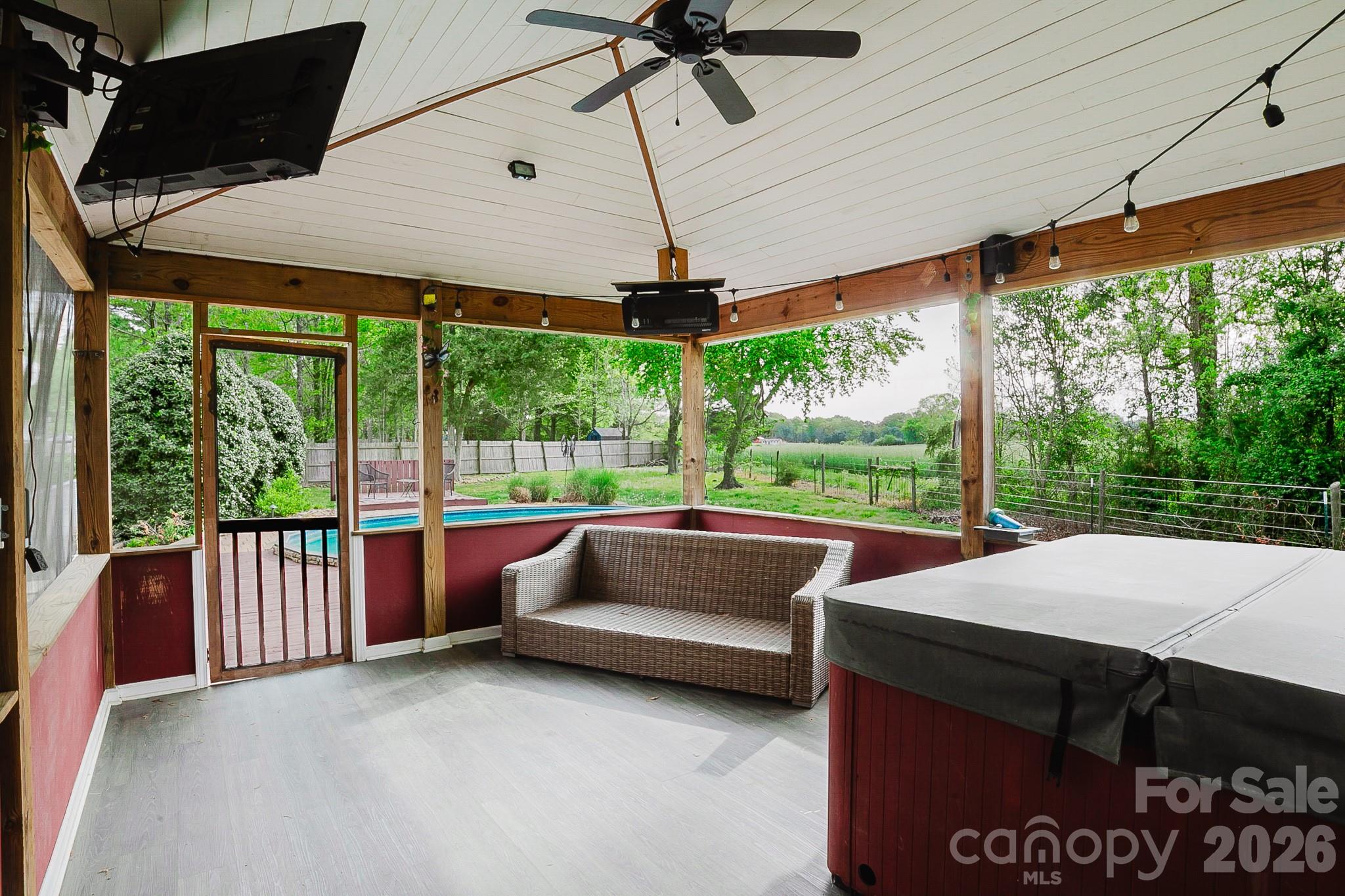 Hampton Place - Residential