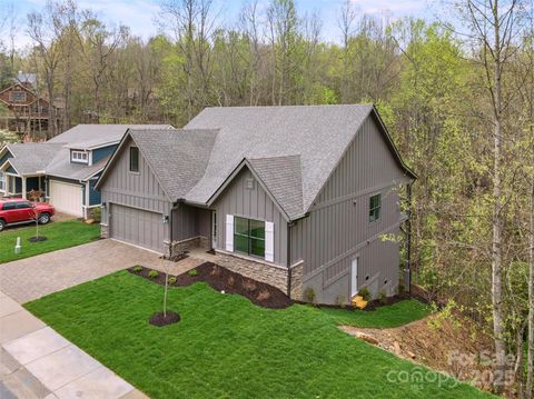 31 Hogans View Circle Hendersonville NC 28739
