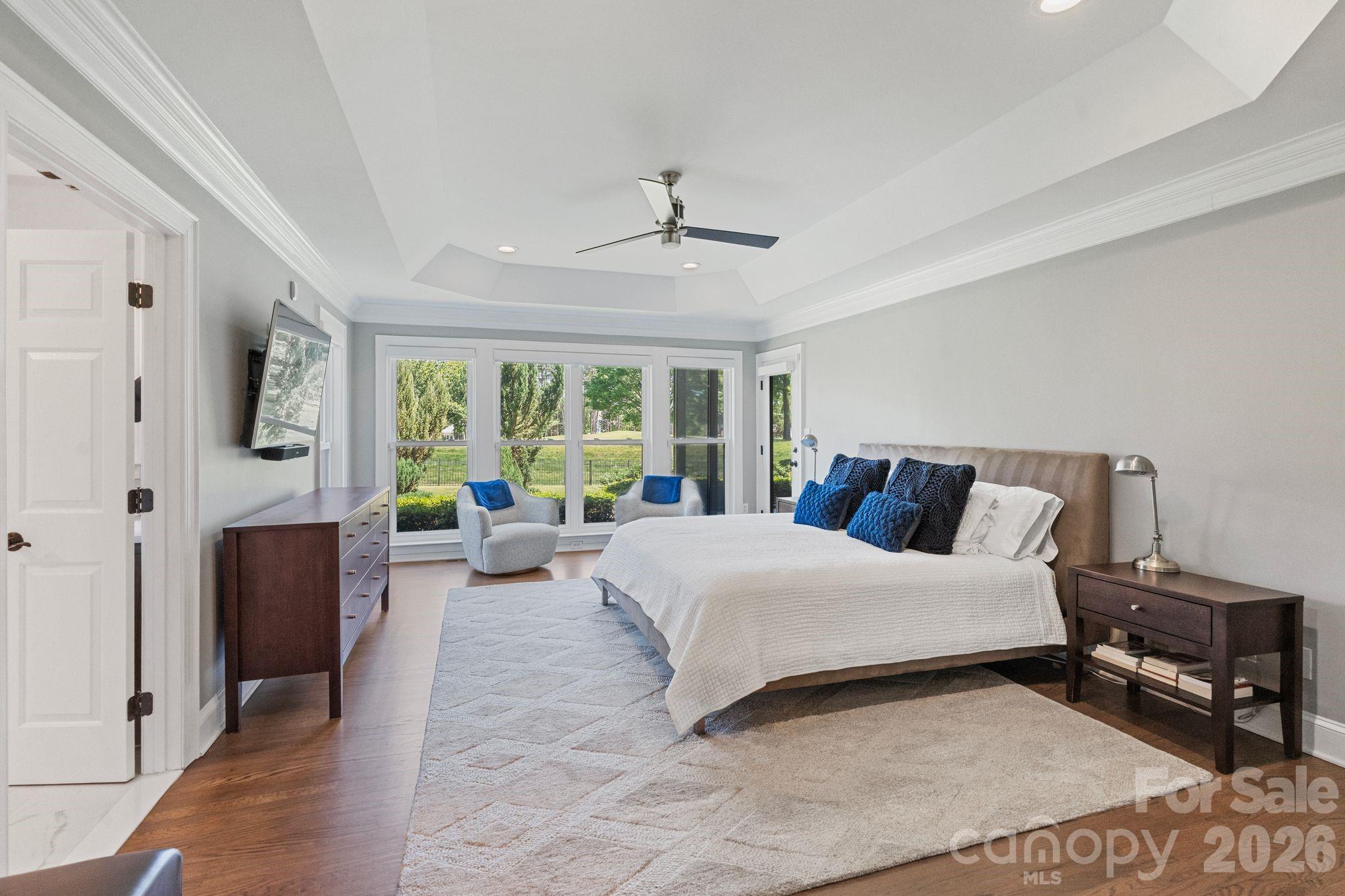 The Peninsula - Residential