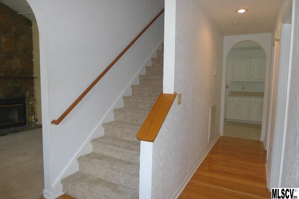 Maple Crest - Residential