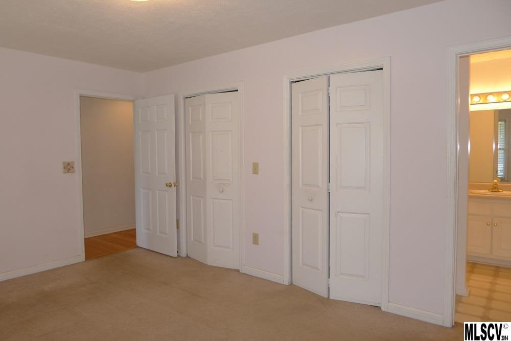 Maple Crest - Residential