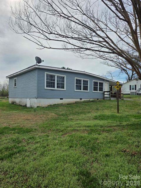 3272 N Maple Lane Street Connelly Springs NC 28612