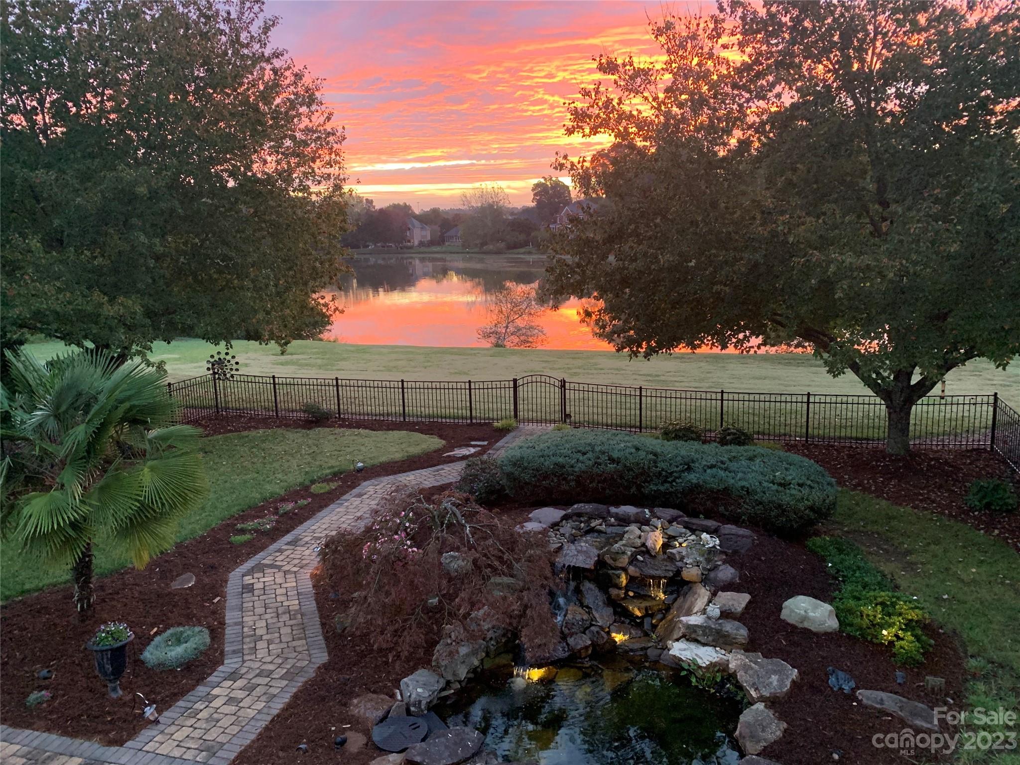 Beacon Knoll - Residential