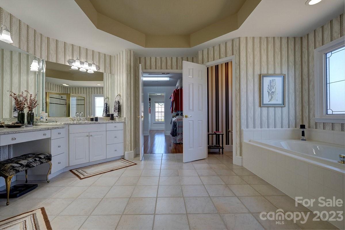 Beacon Knoll - Residential