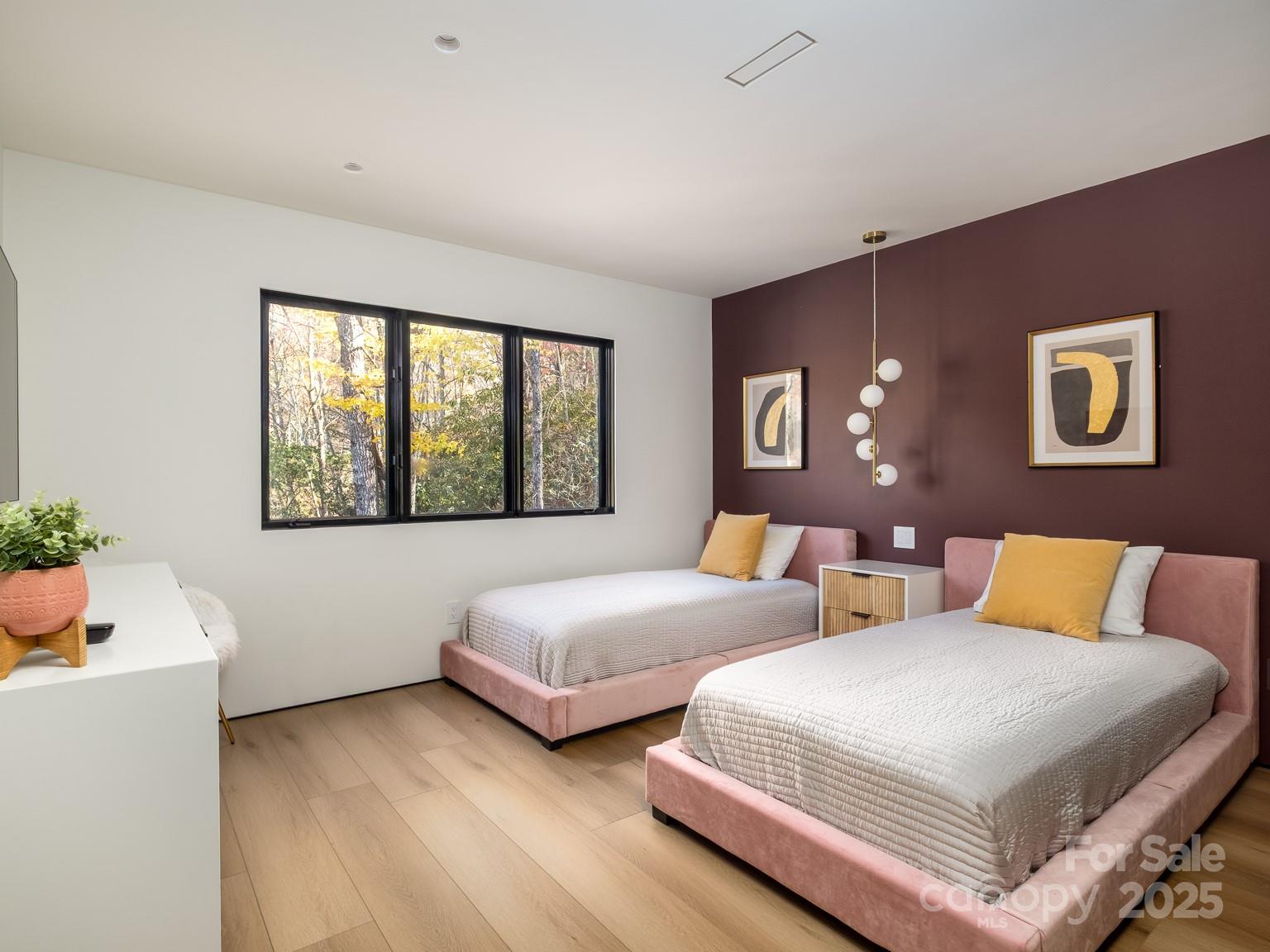 Connestee Falls - Residential