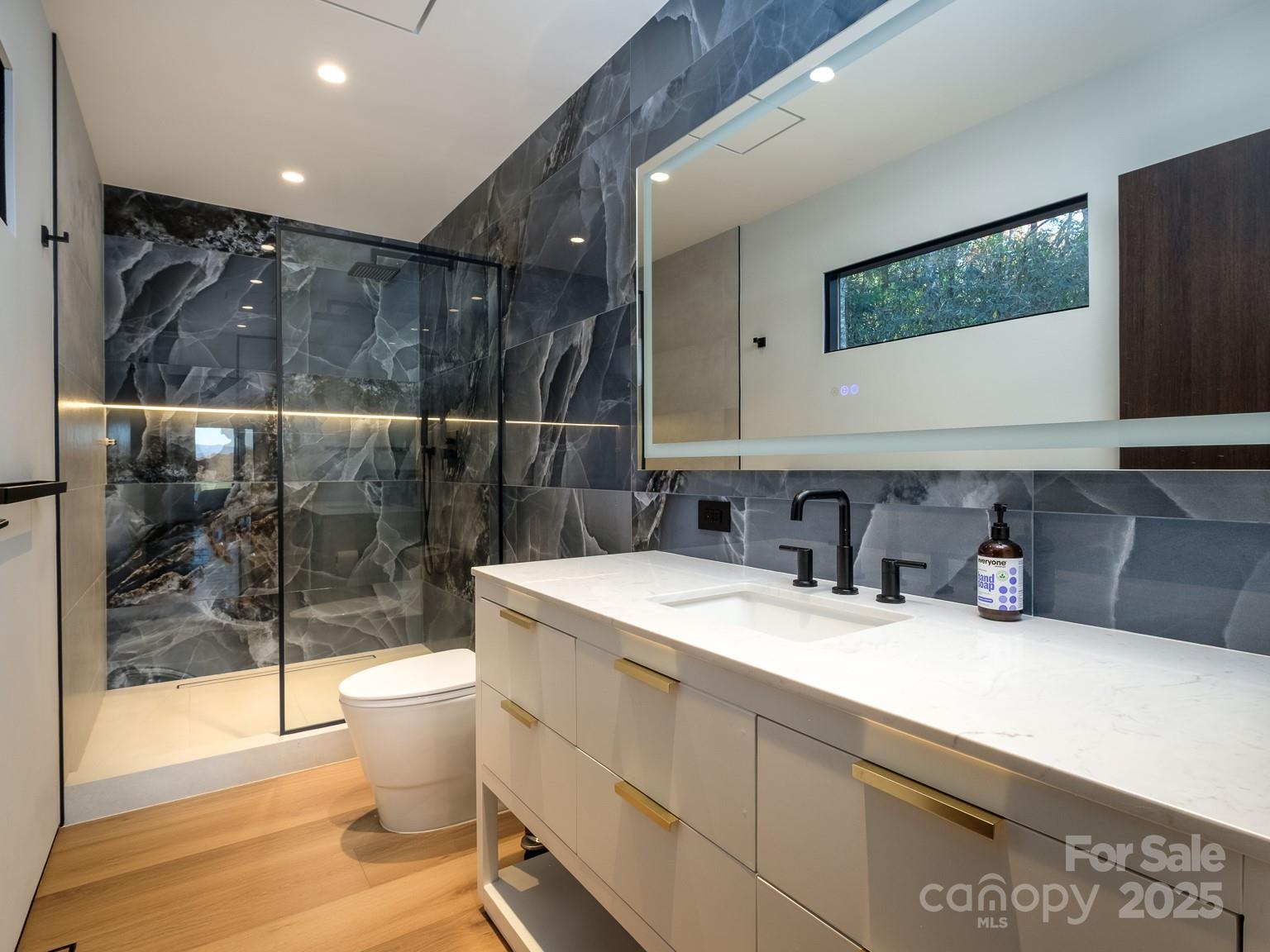 Connestee Falls - Residential