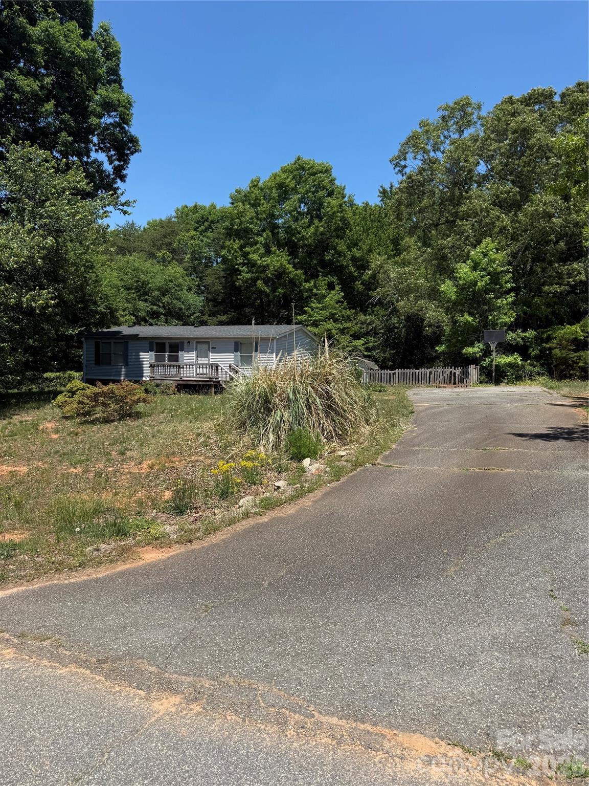 6237 Burnhurst Lane