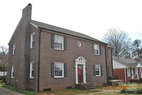 1307 S Kings Drive Charlotte NC 28207