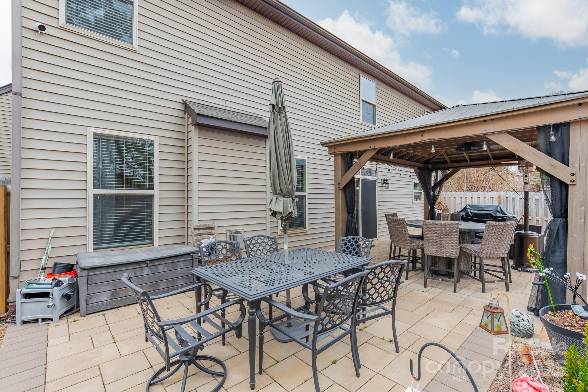 Almond Glen - Residential