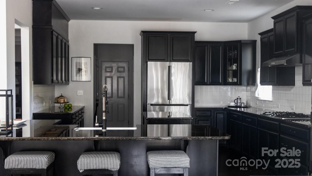 2889 Creekview Drive