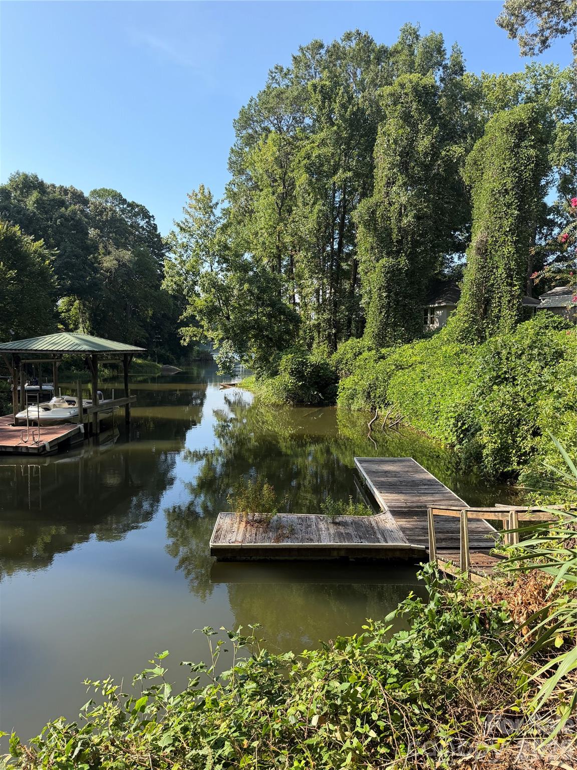 202 Horseshoe Lake Road
