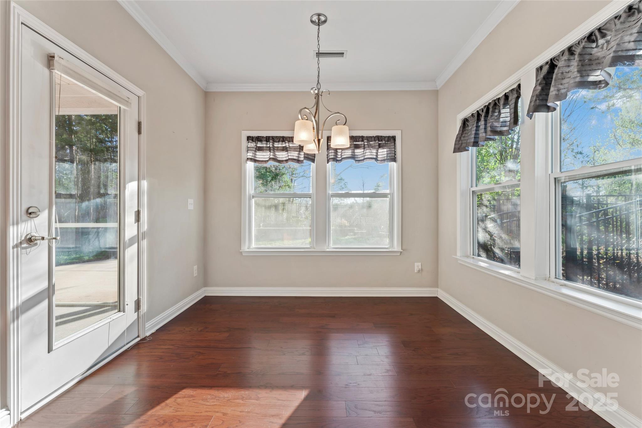 Lake Ridge - Residential