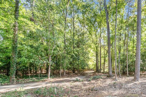 325 Sardis View Lane Charlotte NC 28270