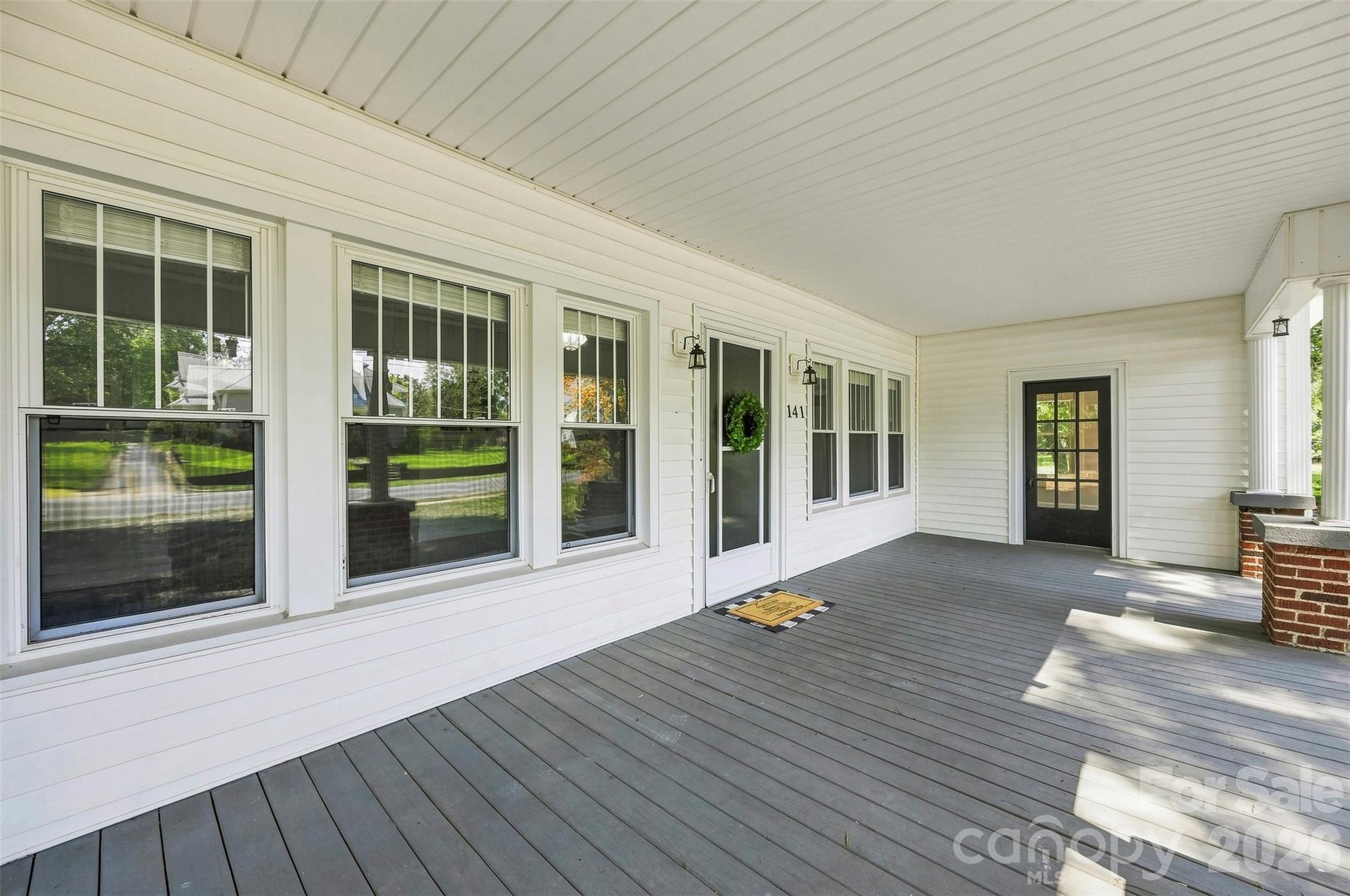 141 E Whitley Street