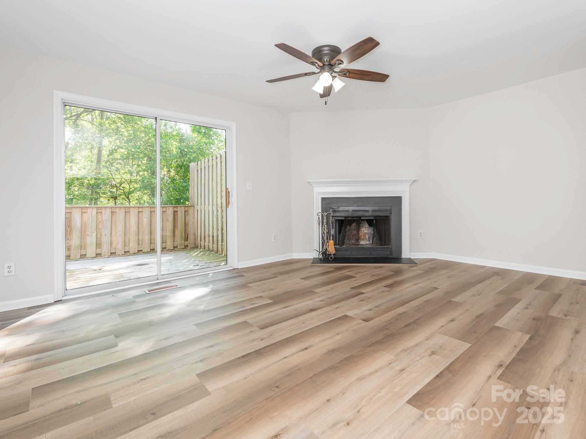 1203 Maple Shade Lane