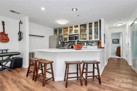 Photo of 509 N Graham Street #2A, Charlotte, NC 28202 (MLS # 4278837) Photo of 509 N Graham Street #2A, Charlotte, NC 28202 (MLS # 4278837)