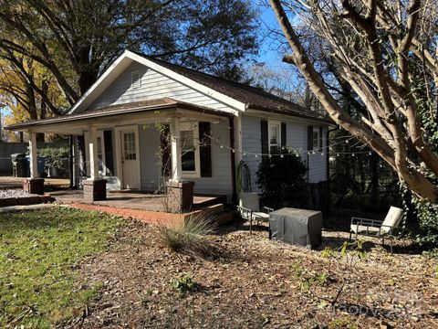 A home in Hickory