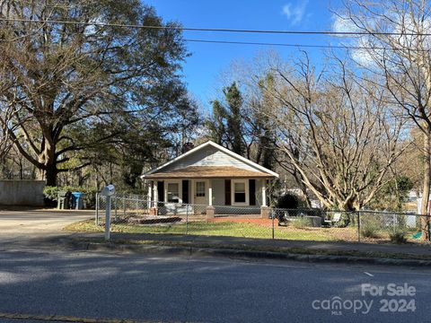 A home in Hickory