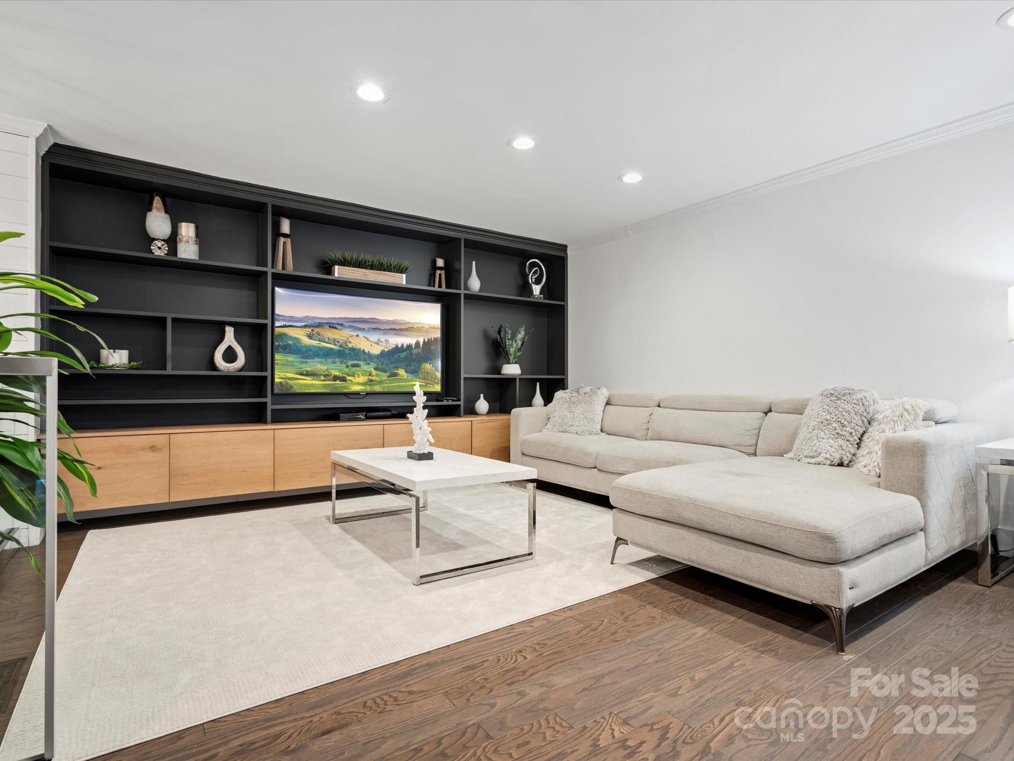 Shadow Lake - Residential