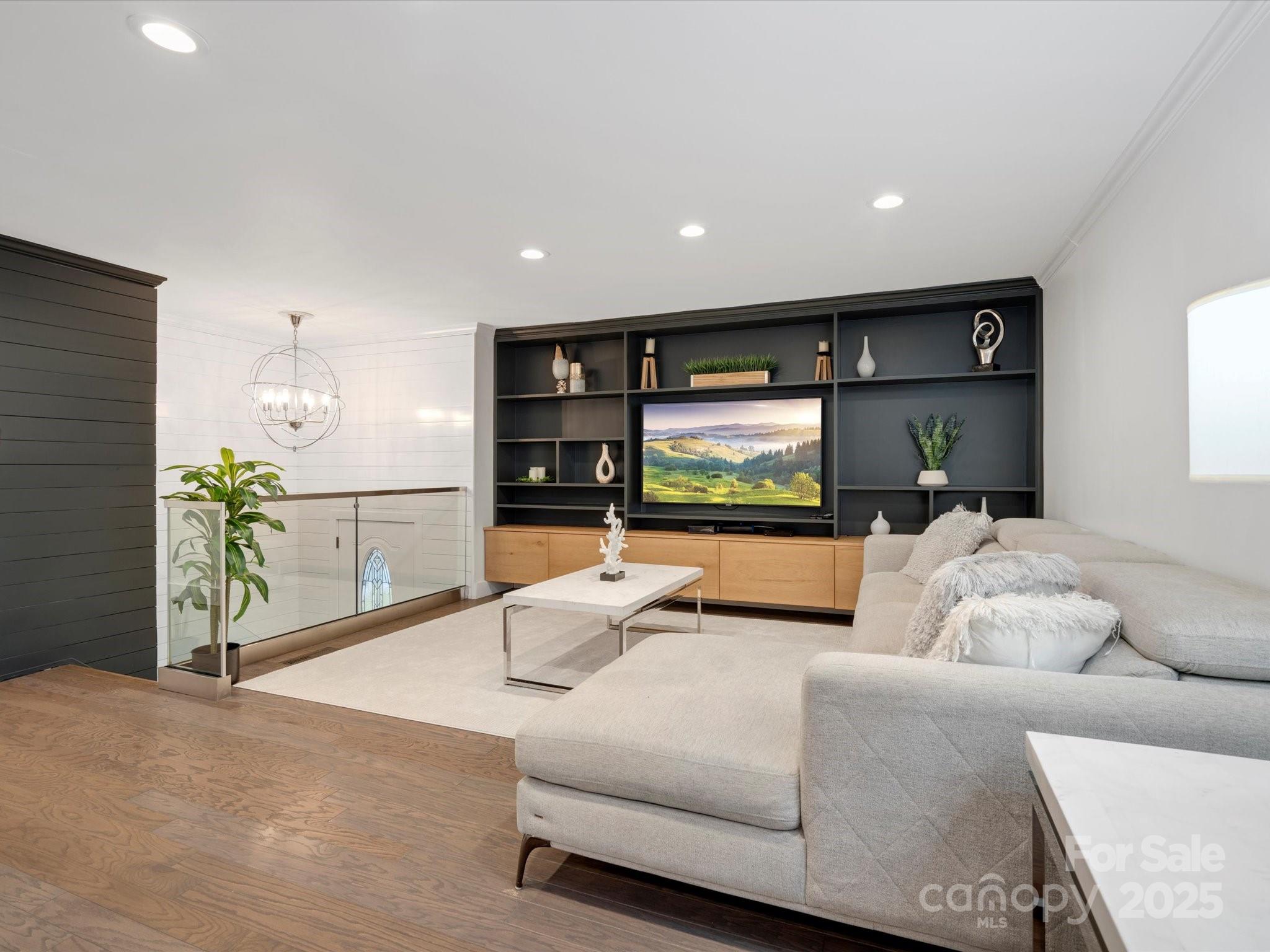 Shadow Lake - Residential