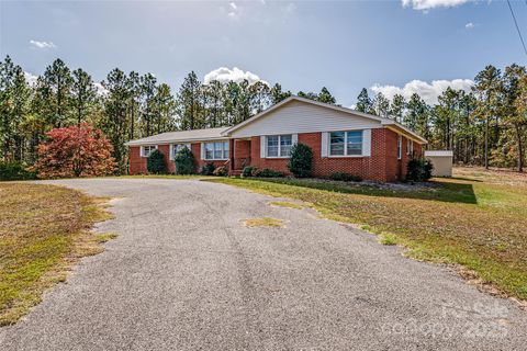 A home in Cheraw