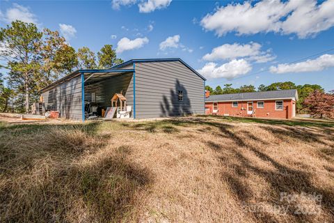 A home in Cheraw