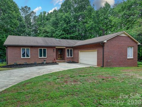 Photo of 1320 Richard Road, Salisbury, NC 28147 (MLS # 4392328)
