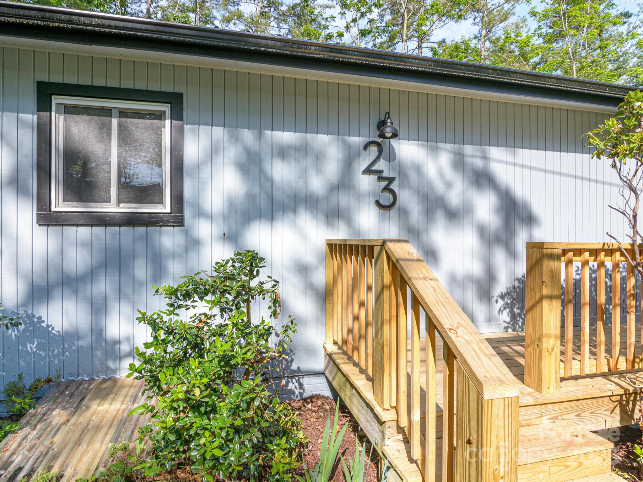 23 Leisure Mountain Road