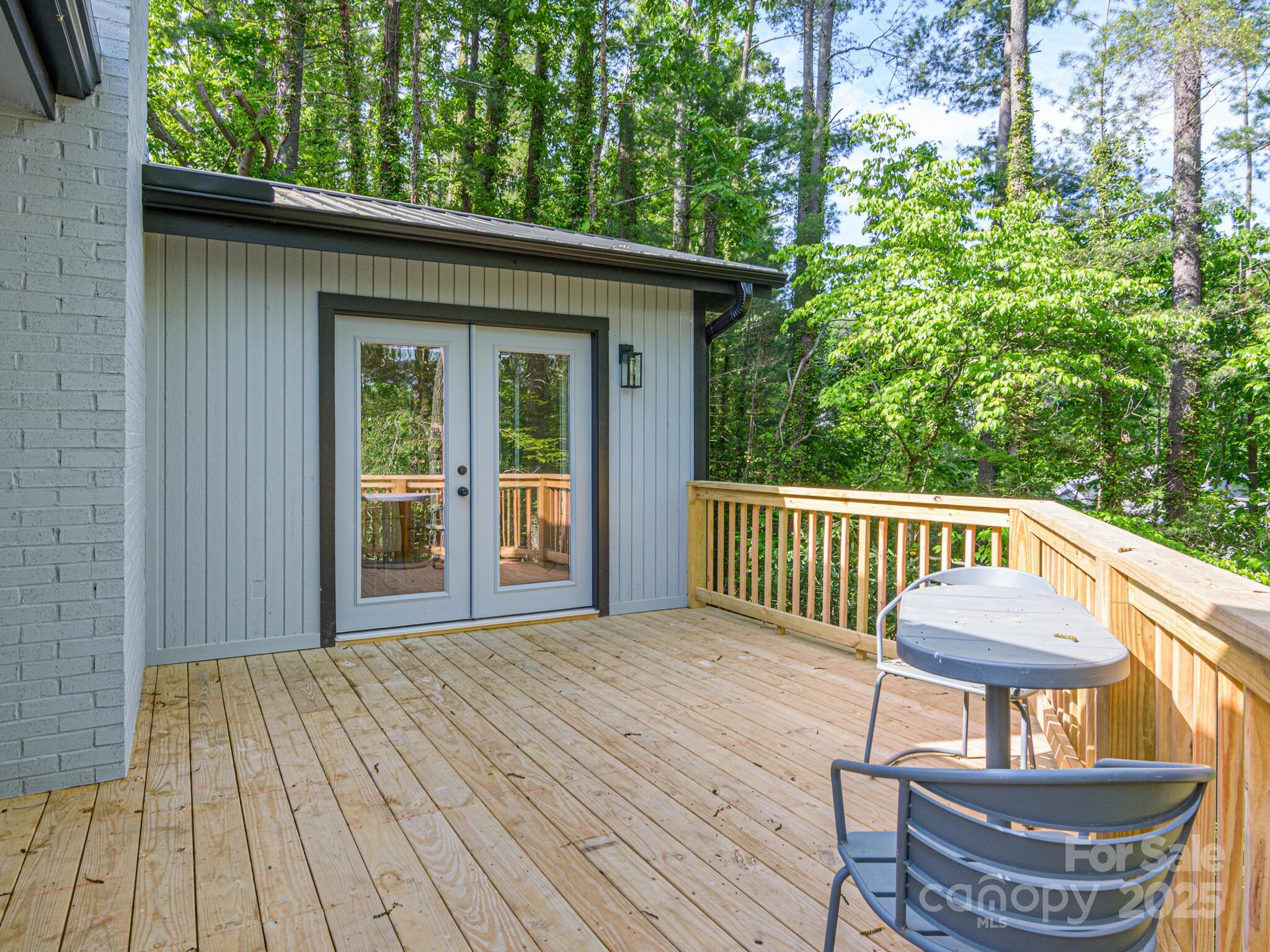 Woodland Hills - Residential