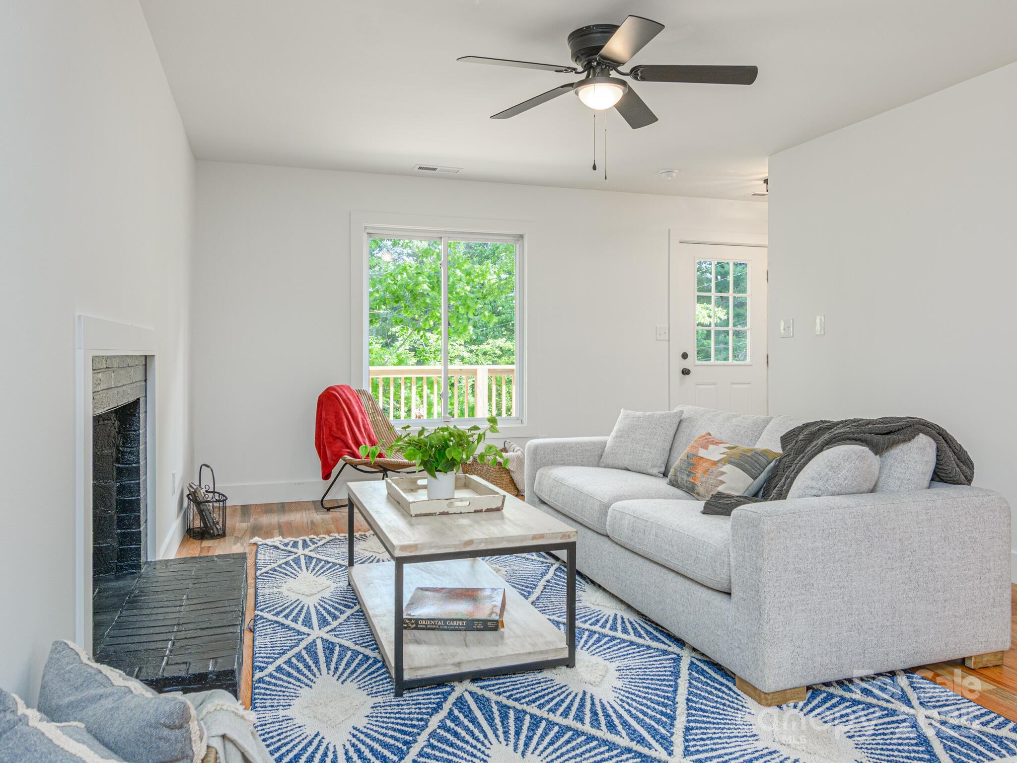 Woodland Hills - Residential